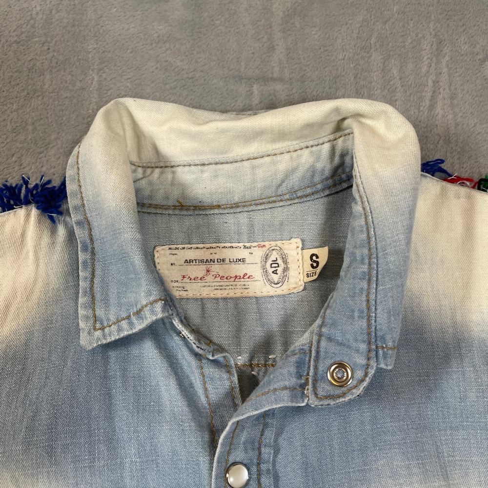 Free People Shirt Small Artisan De Luxe Denim Western Serape Patchwork Bleached - Picture 2 of 8